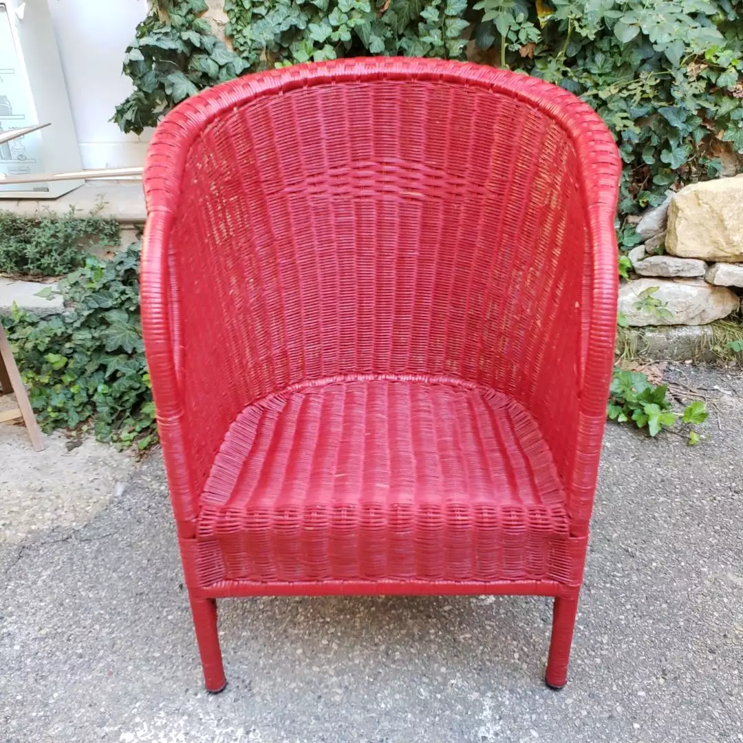 Fauteuil en rotin, rouge