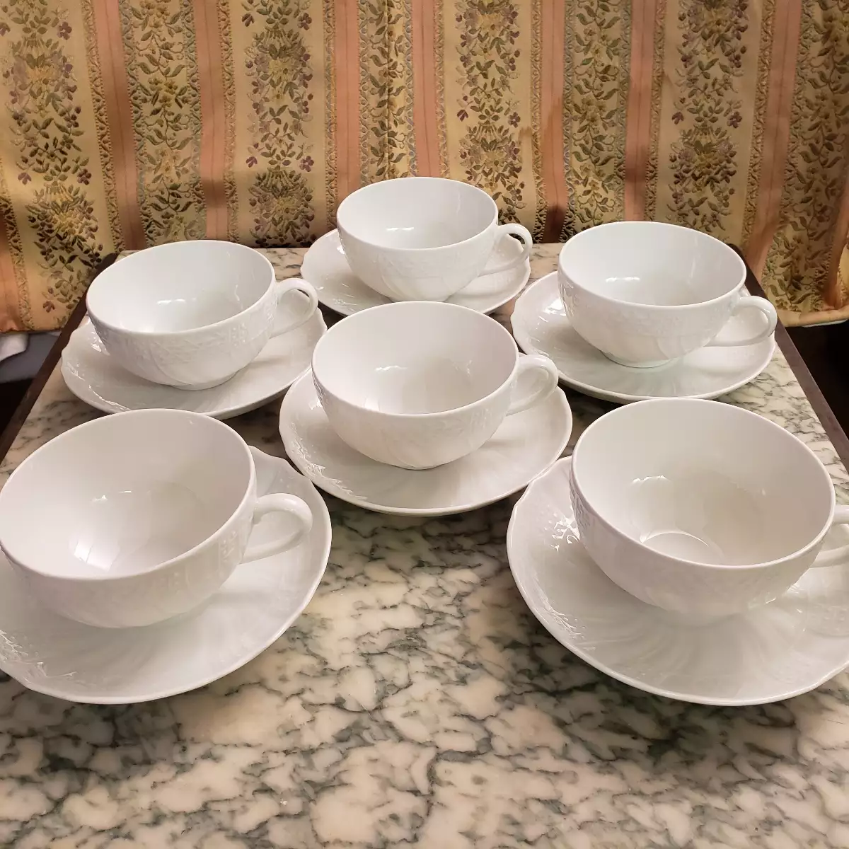 6 Tasses à café ou thé en porcelaine de Dresden