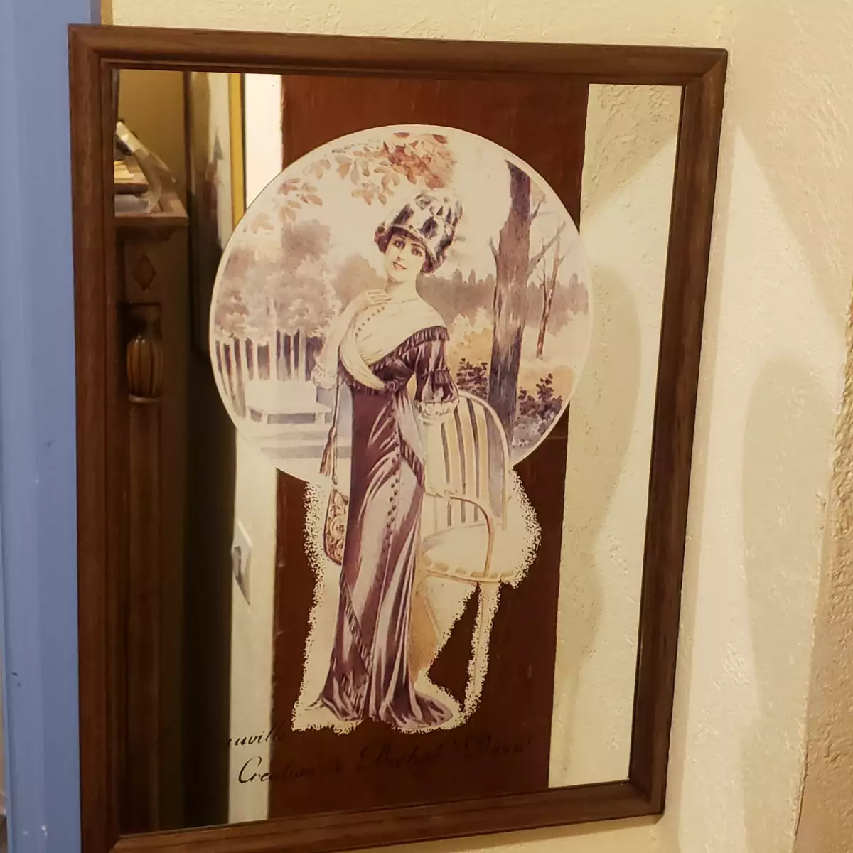 Miroir vintage, femme à Deauville, création de Bechoff David
