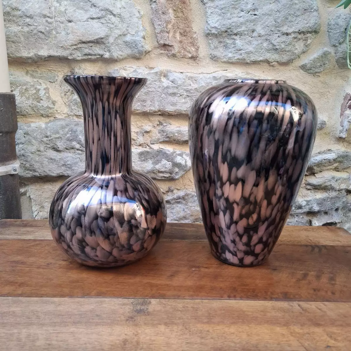 Duo vases Murano en verre noir à incrustation de cuivre