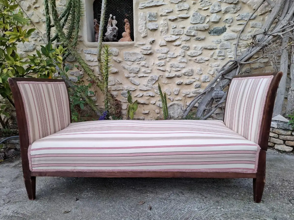 Banquette-lit ancienne