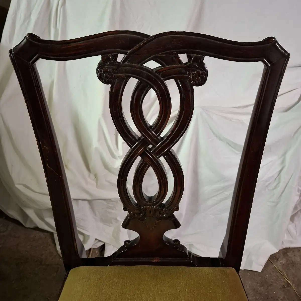 Lot de 12 chaises Chippendale