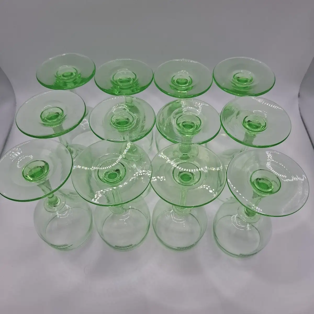12 verres à pied en cristal ouraline