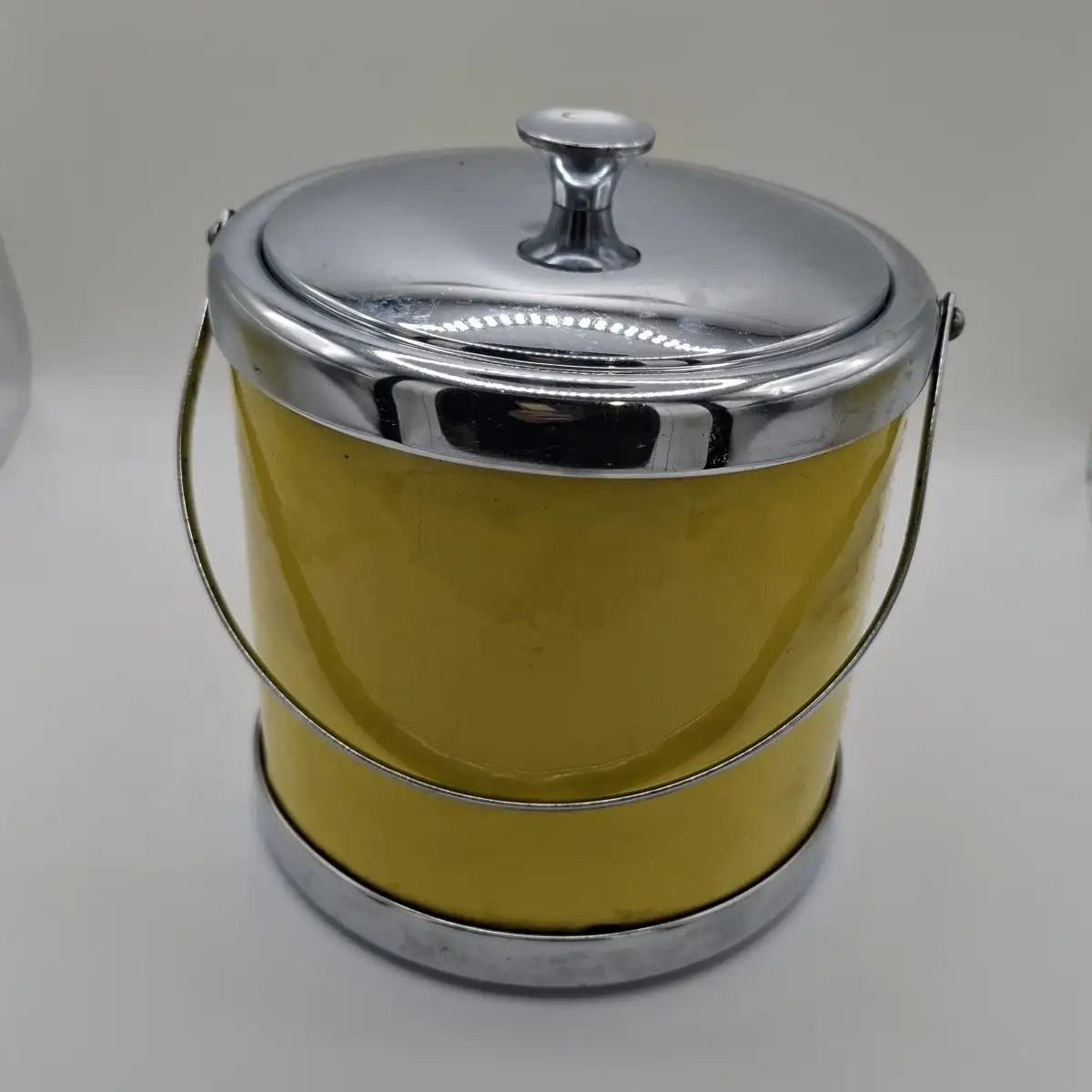 Seau à glaçons jaune vintage