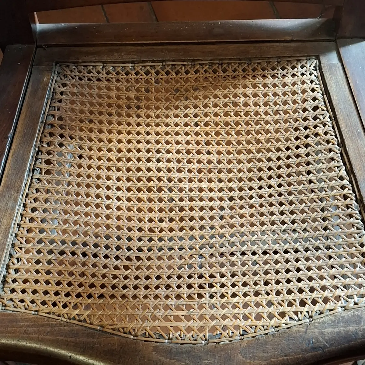 Fauteuil de barbier ancien signé